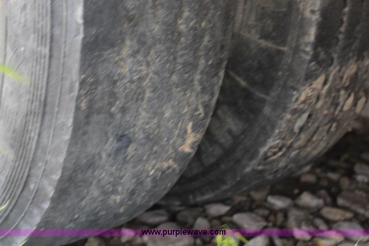 image for item H2540 1994 Atoka drop deck trailer