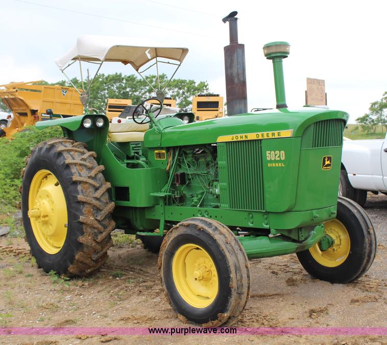 image for item H2567 1968 John Deere 5020 tractor