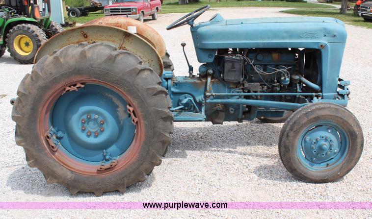 image for item H2710 1955 Ford 850 tractor