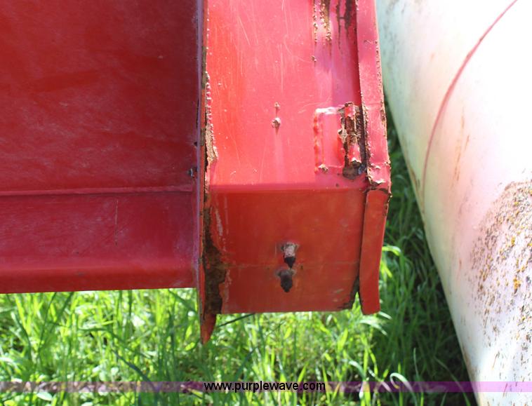 image for item H2744 2009 Kuhn Knight Slinger 8124 manure spreader