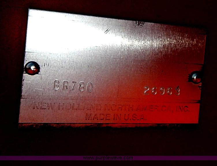 image for item I3624 2003 New Holland BR780 round baler