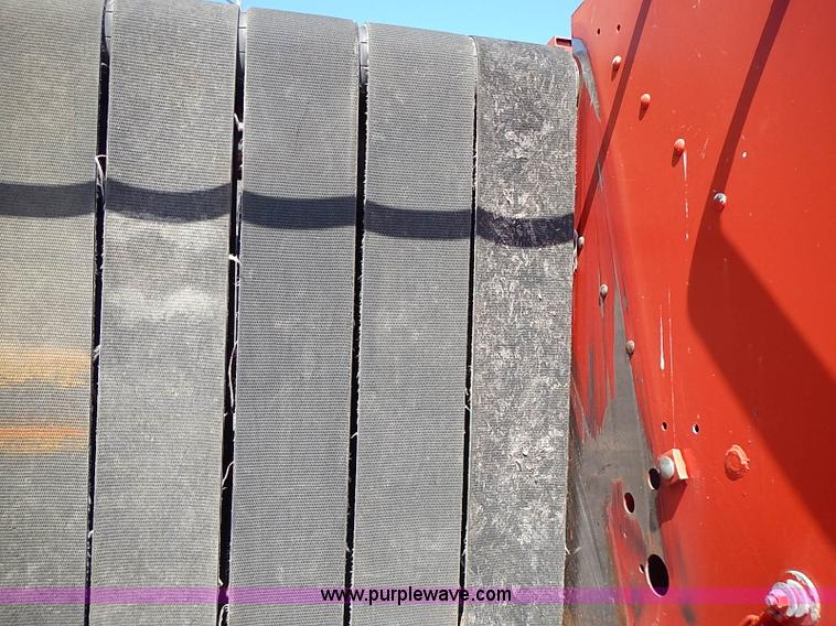 image for item I3624 2003 New Holland BR780 round baler