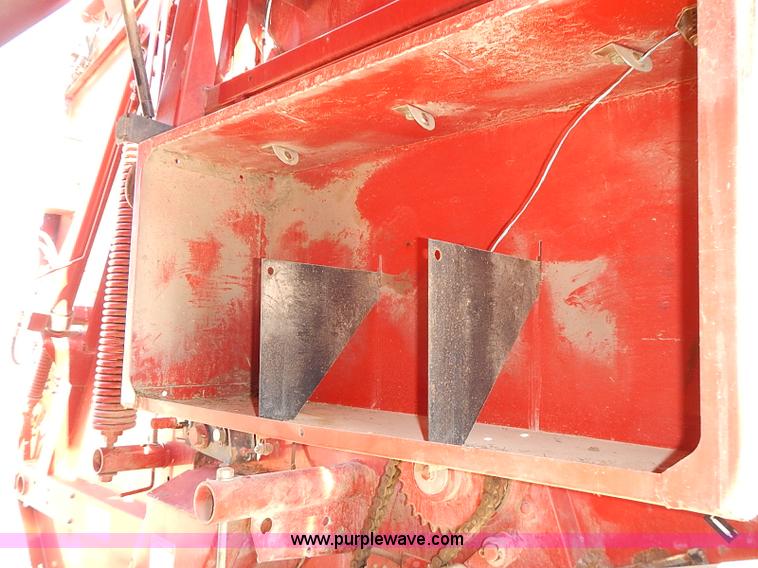 image for item I3624 2003 New Holland BR780 round baler