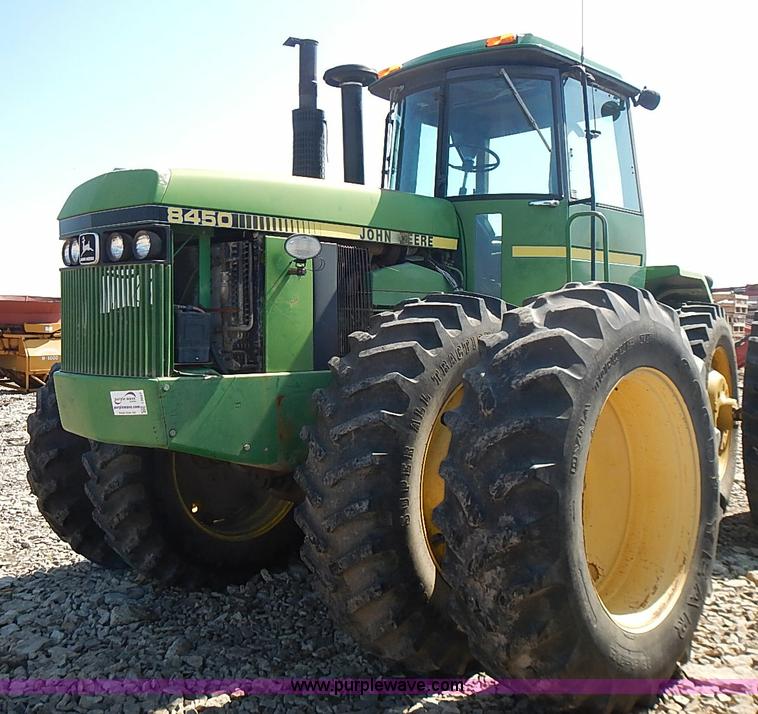 image for item I3627 1984 John Deere 8450 4WD tractor