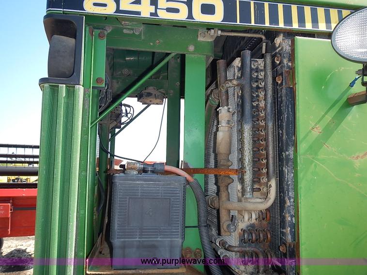 image for item I3627 1984 John Deere 8450 4WD tractor