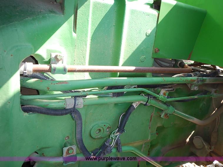 image for item I3627 1984 John Deere 8450 4WD tractor