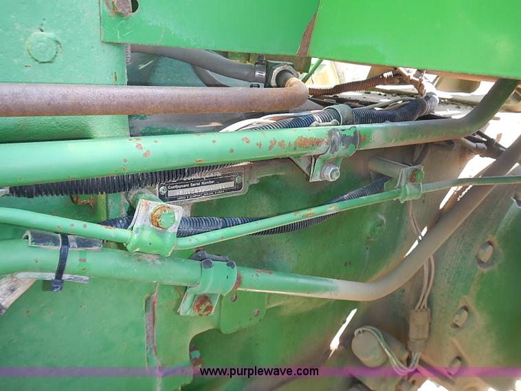 image for item I3627 1984 John Deere 8450 4WD tractor