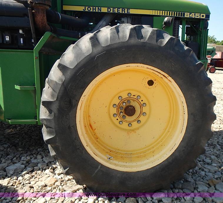 image for item I3627 1984 John Deere 8450 4WD tractor