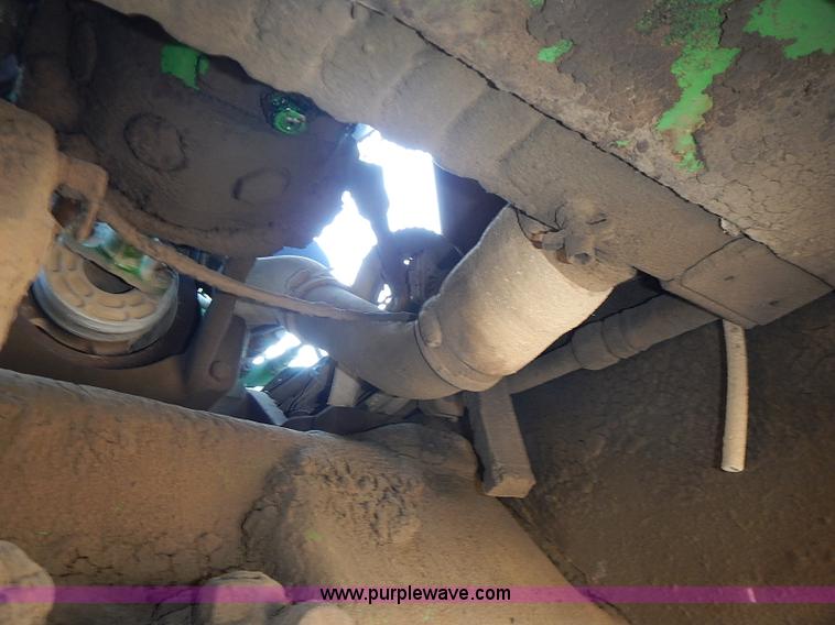 image for item I3627 1984 John Deere 8450 4WD tractor