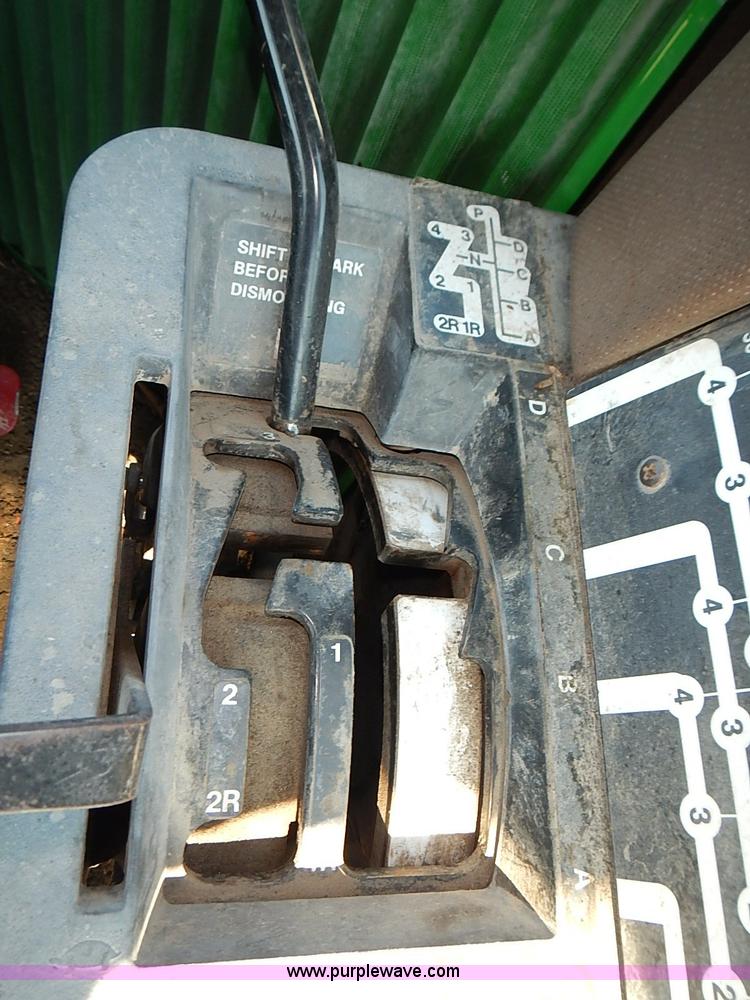 image for item I3627 1984 John Deere 8450 4WD tractor