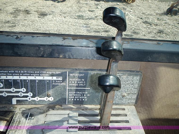 image for item I3627 1984 John Deere 8450 4WD tractor