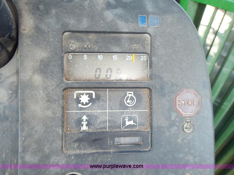 image for item I3627 1984 John Deere 8450 4WD tractor