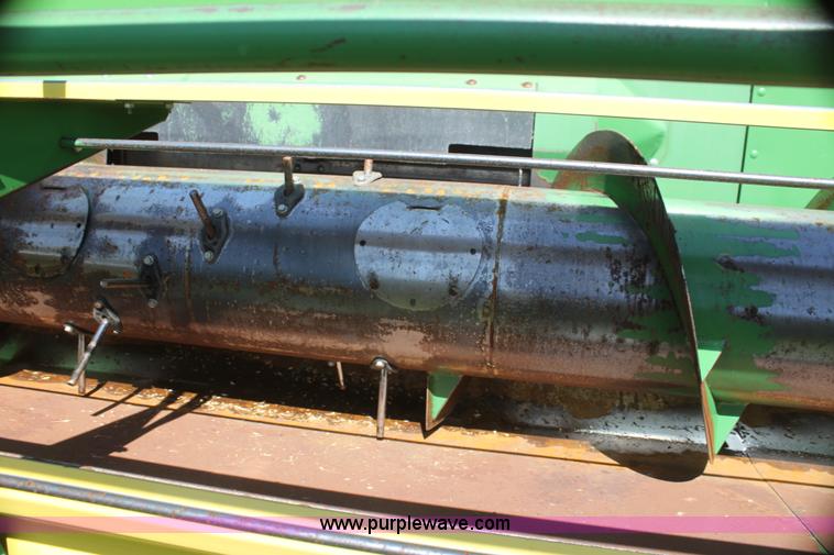 image for item I7374 1972 John Deere 6600 combine