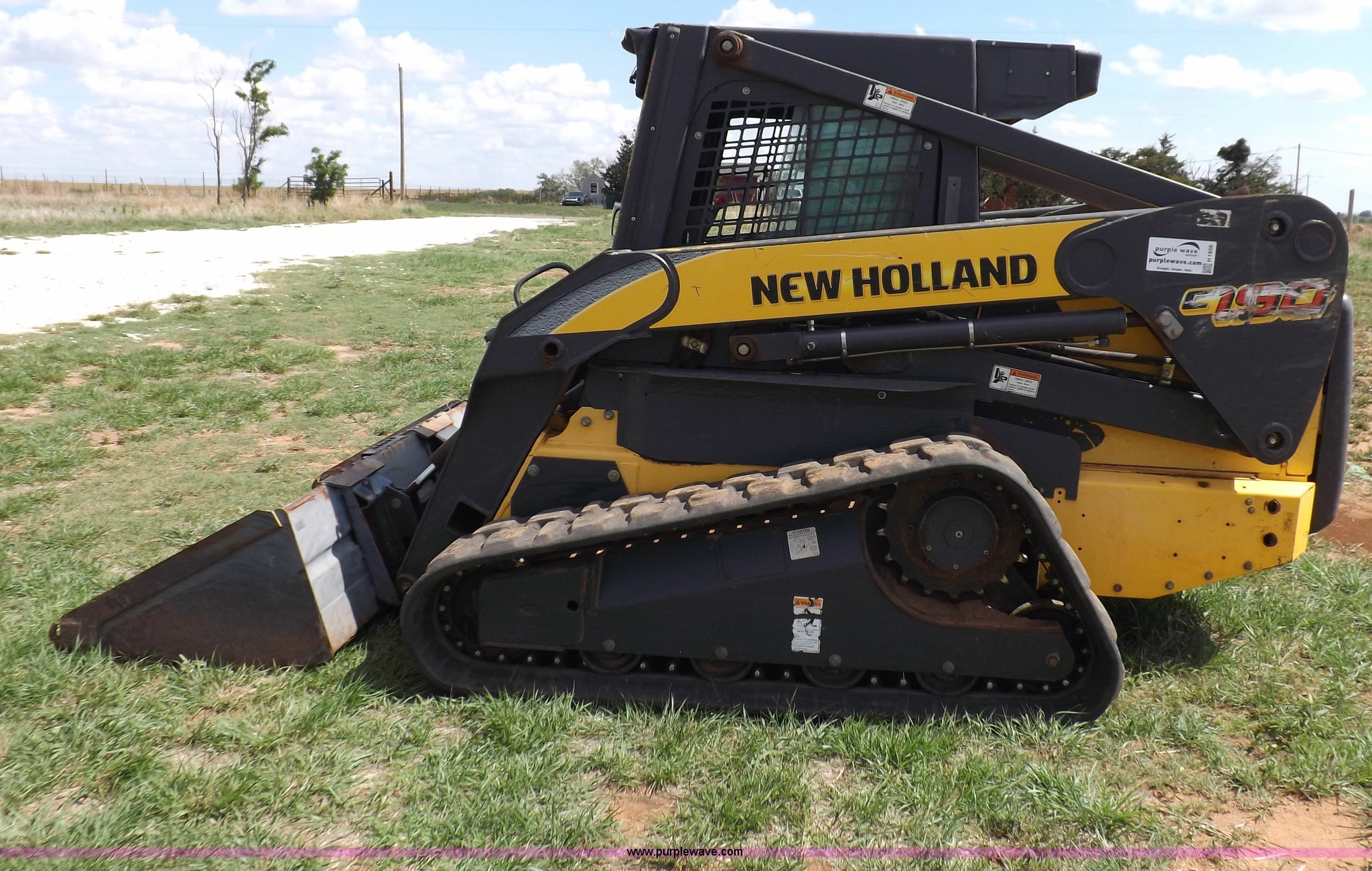 2006 New Holland C190 track skid steer in Leedey, OK Item H1856 sold