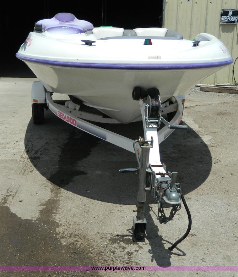 image for item AD9810 1995 SeaDoo Speedster boat