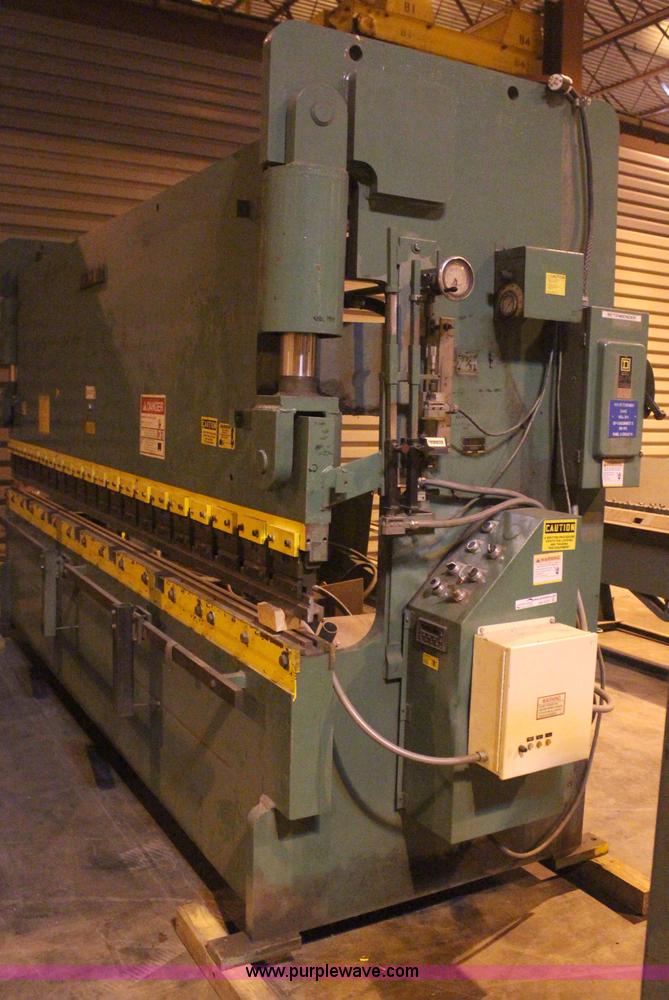 image for item AM9325 Betenbender Manufacturing metal brake