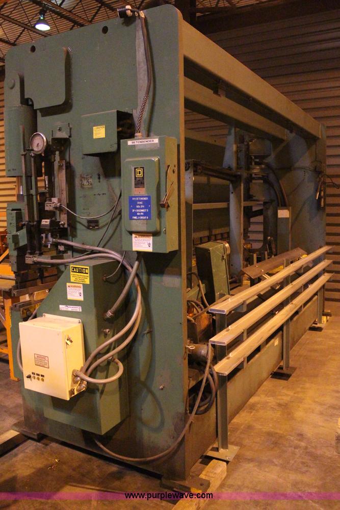 image for item AM9325 Betenbender Manufacturing metal brake
