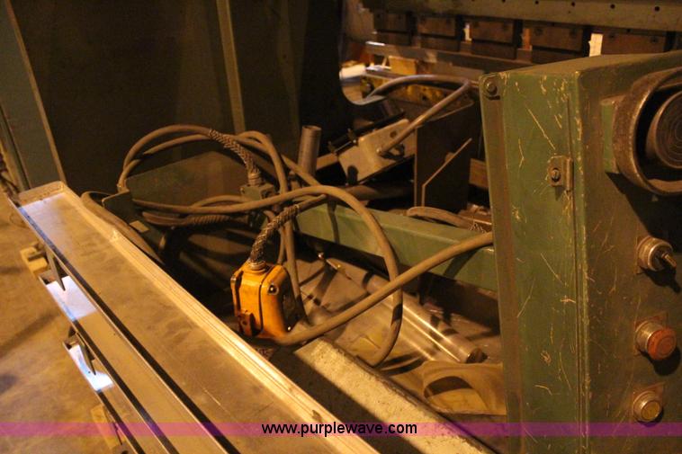 image for item AM9325 Betenbender Manufacturing metal brake