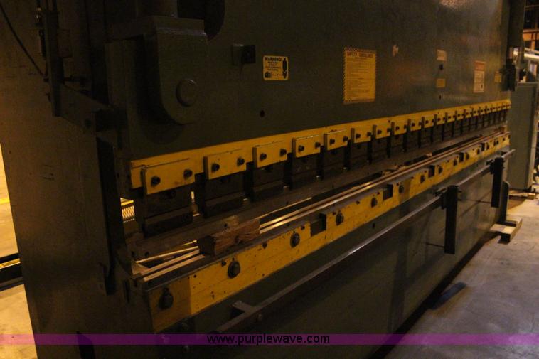 image for item AM9325 Betenbender Manufacturing metal brake