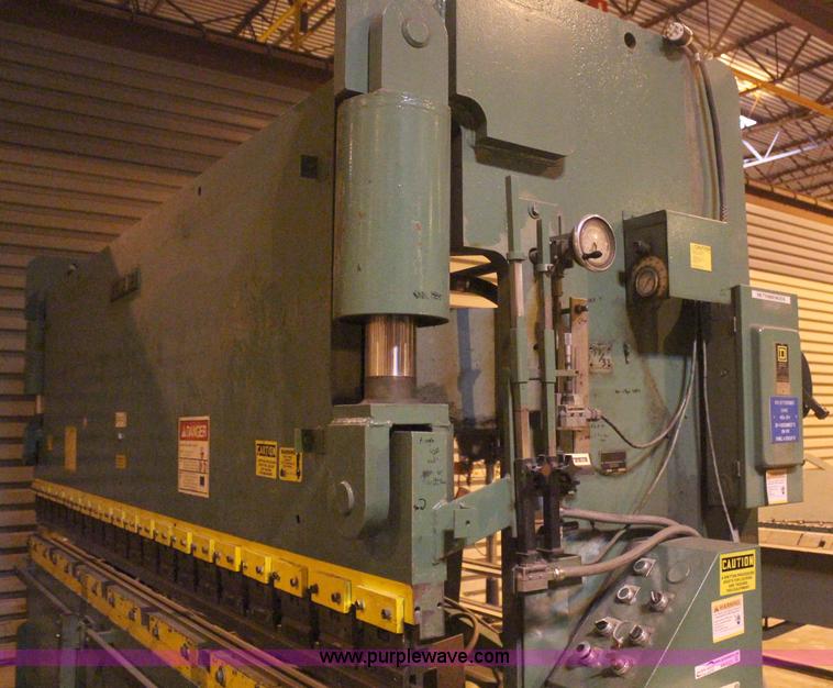 image for item AM9325 Betenbender Manufacturing metal brake