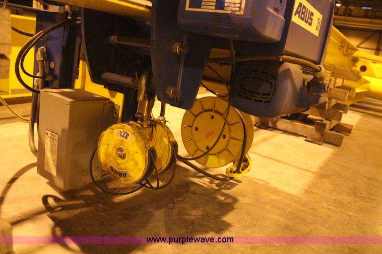 image for item AM9329 Macko Material three ton overhead crane