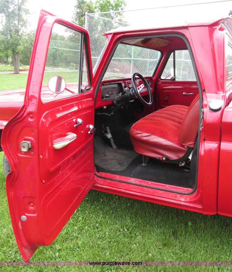 image for item AN9048 1964 Chevrolet C20 pickup truck