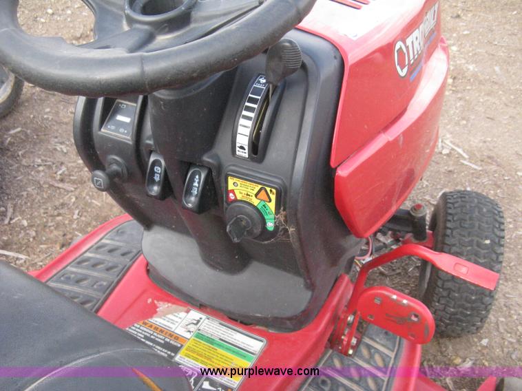 image for item AS9105 2006 Troy-Bilt 128473 riding lawn mower