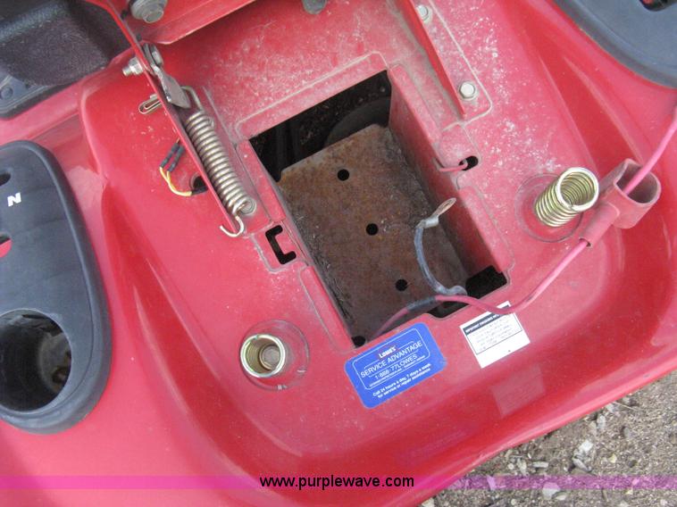 image for item AS9105 2006 Troy-Bilt 128473 riding lawn mower