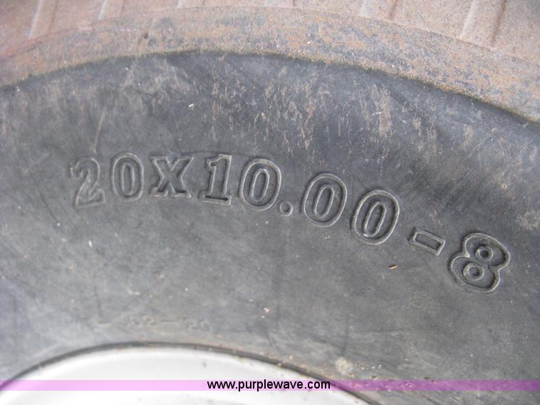 image for item AS9105 2006 Troy-Bilt 128473 riding lawn mower