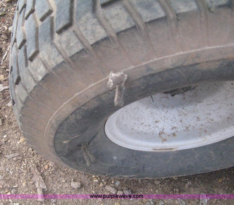 image for item AS9105 2006 Troy-Bilt 128473 riding lawn mower