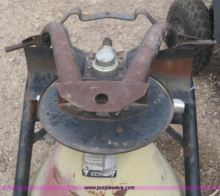 image for item AS9108 Land Pride FS500 fertilizer spreader