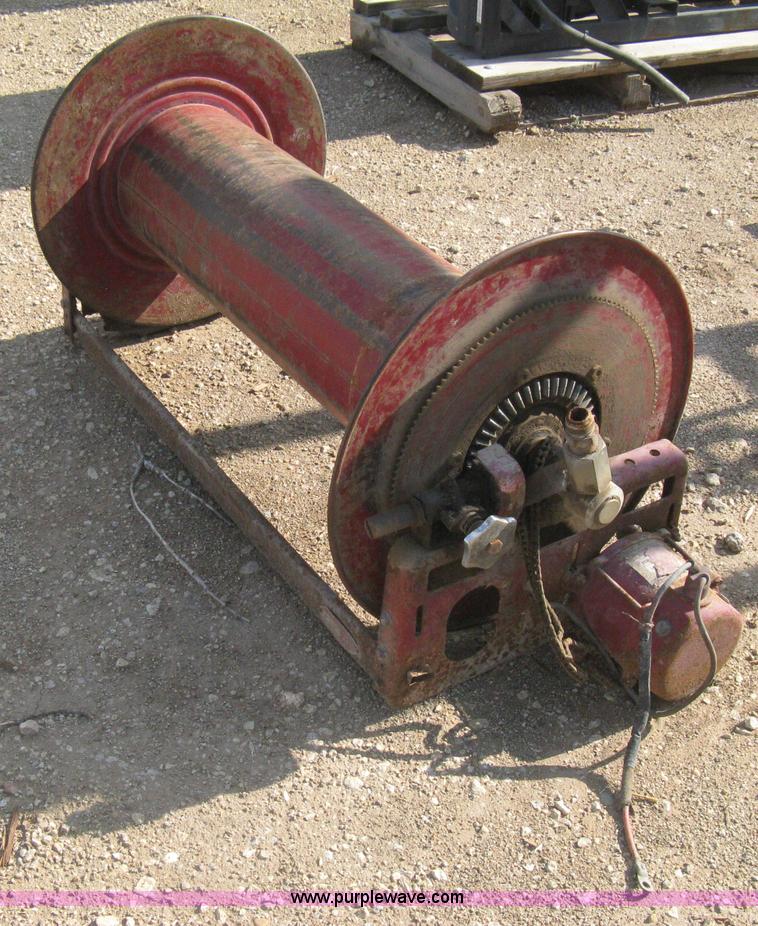 image for item AS9136 Industrial shop built material lift