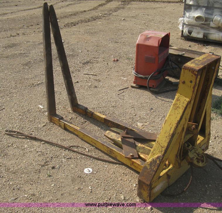 image for item AS9136 Industrial shop built material lift