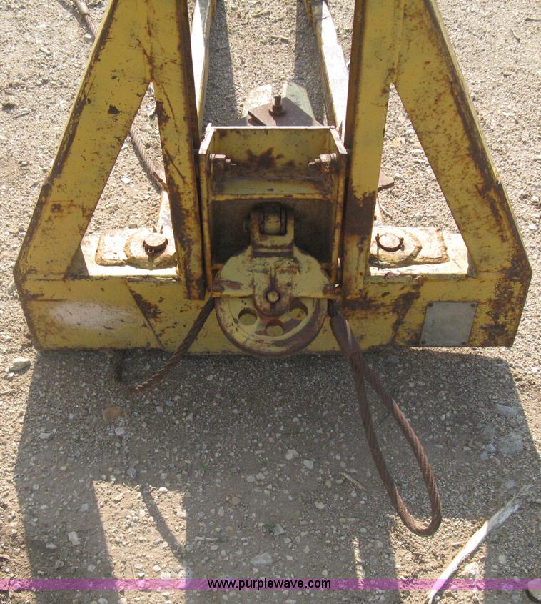 image for item AS9136 Industrial shop built material lift