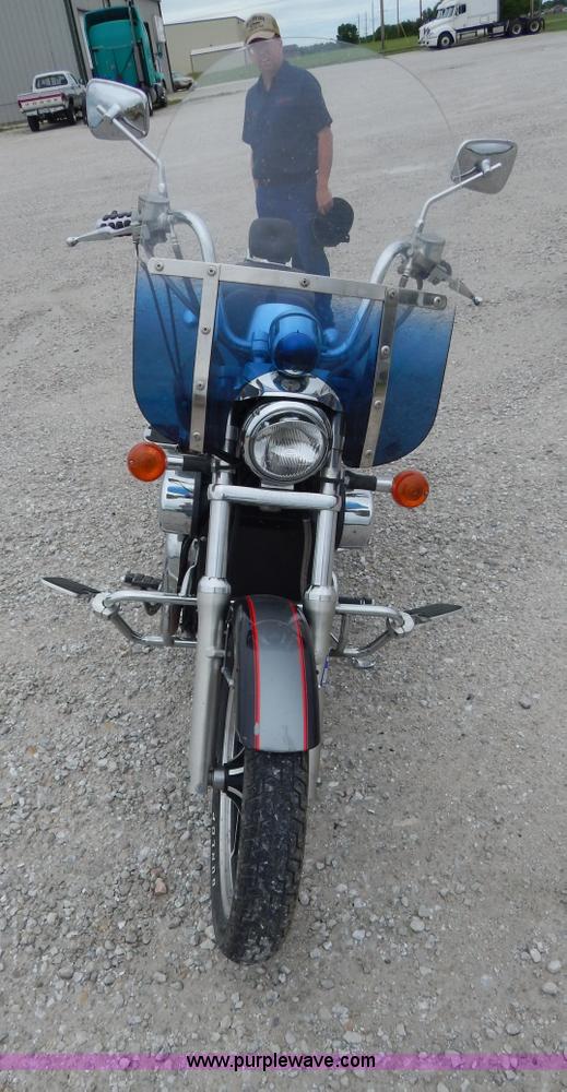 image for item AY9496 1991 Kawasaki VN1500-A motorcycle