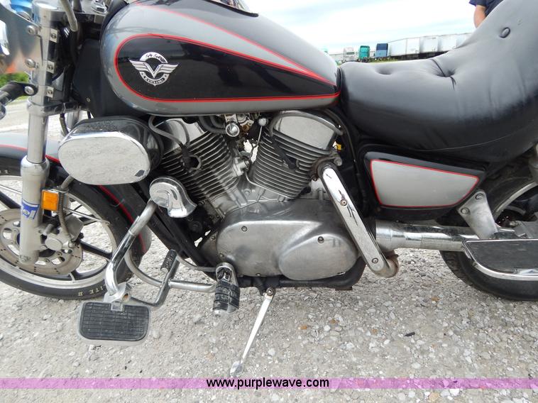 image for item AY9496 1991 Kawasaki VN1500-A motorcycle