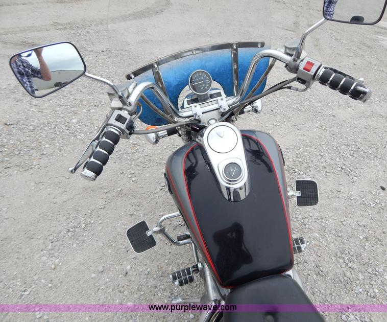 image for item AY9496 1991 Kawasaki VN1500-A motorcycle