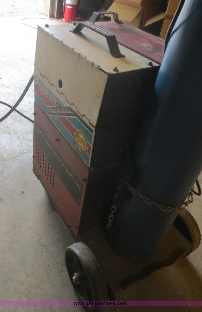 image for item AZ9225 Snap-On MM140SL mig and tig welder