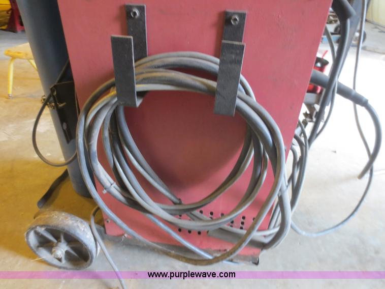 image for item AZ9225 Snap-On MM140SL mig and tig welder