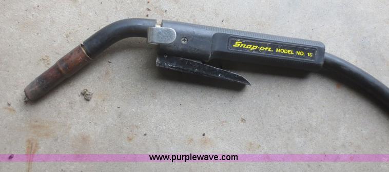 image for item AZ9225 Snap-On MM140SL mig and tig welder