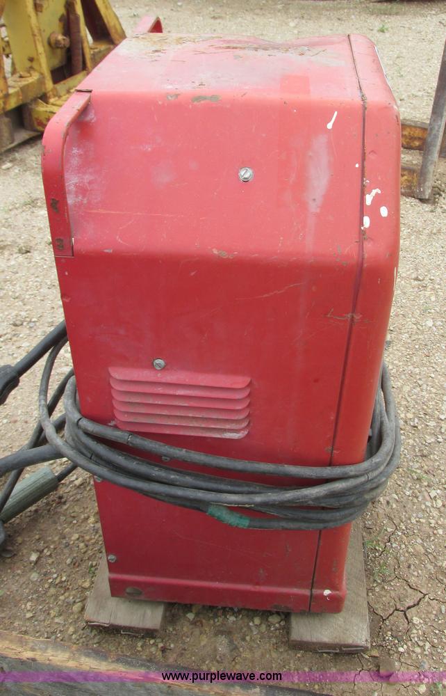 image for item AZ9670 Assorted items