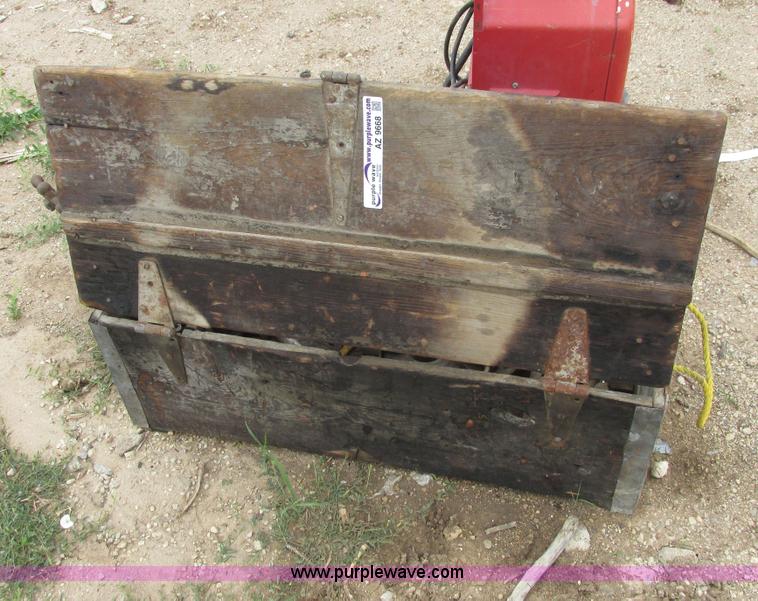 image for item AZ9670 Assorted items