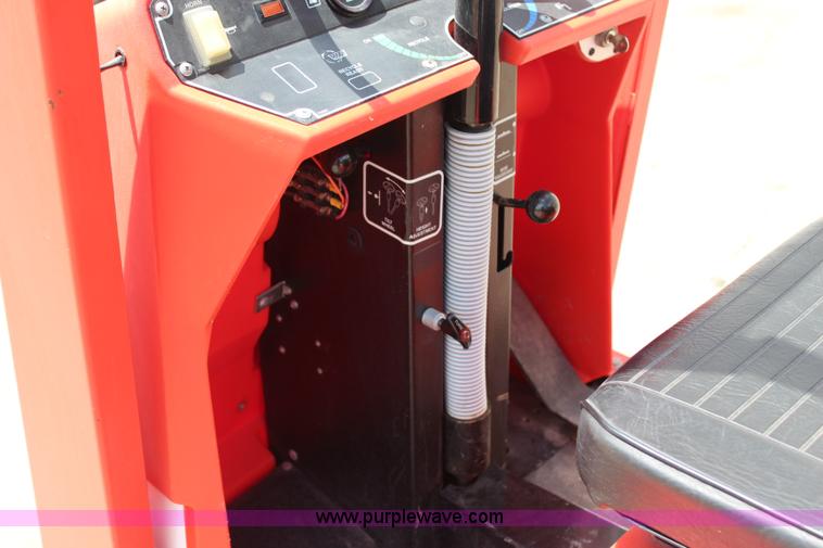 image for item AZ9789 Minuteman 340 floor scrubber