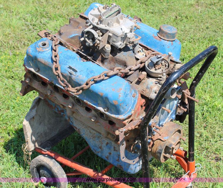 image for item AZ9800 Ford 289 V8 gas engine