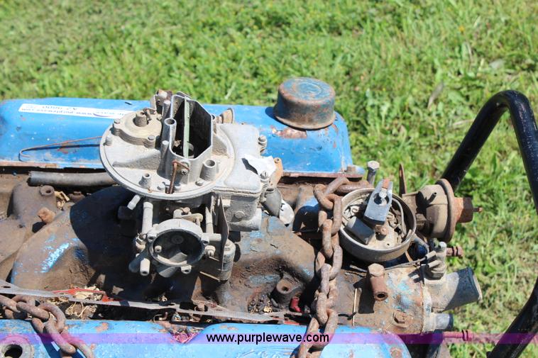 image for item AZ9800 Ford 289 V8 gas engine