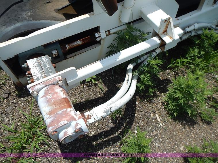 image for item AZ9921 (2) RoadTech RX50 asphalt reclaimer discharge conveyor