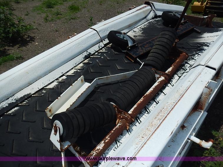 image for item AZ9921 (2) RoadTech RX50 asphalt reclaimer discharge conveyor