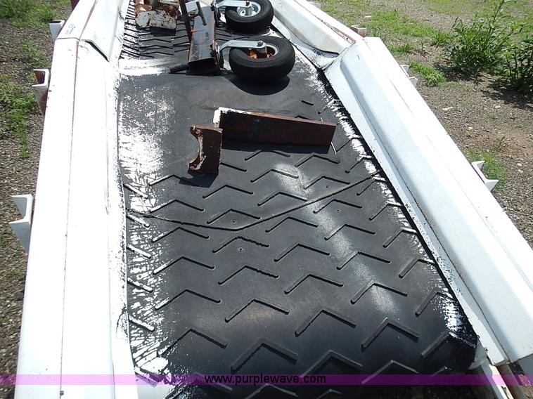 image for item AZ9921 (2) RoadTech RX50 asphalt reclaimer discharge conveyor