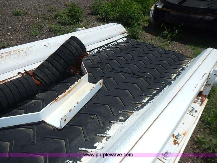 image for item AZ9921 (2) RoadTech RX50 asphalt reclaimer discharge conveyor