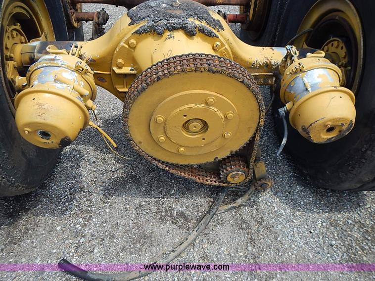 image for item AZ9928 Assorted rear end heavy truck axles